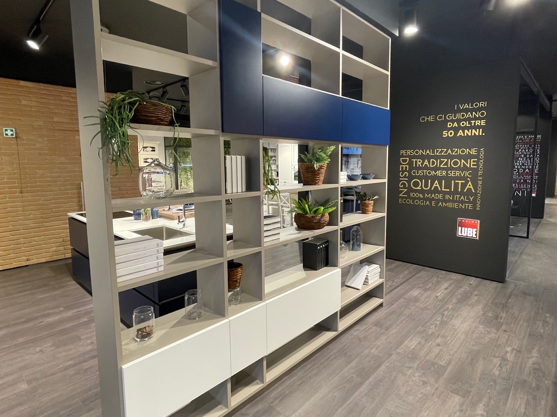 Libreria Modello Oltre prezzo outlet | Cucine Lube Outlet | Creo Kitchens | Pronta Consegna