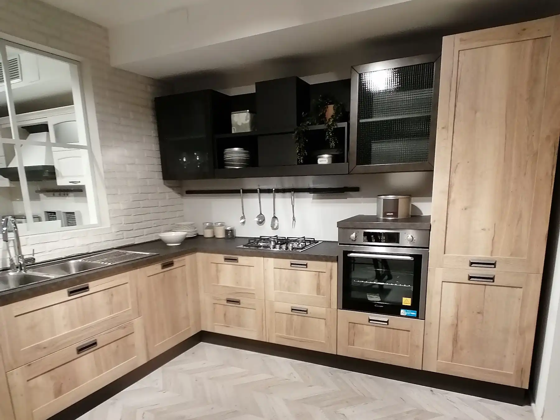 Kyra-Rovere-Naturale-Vintage