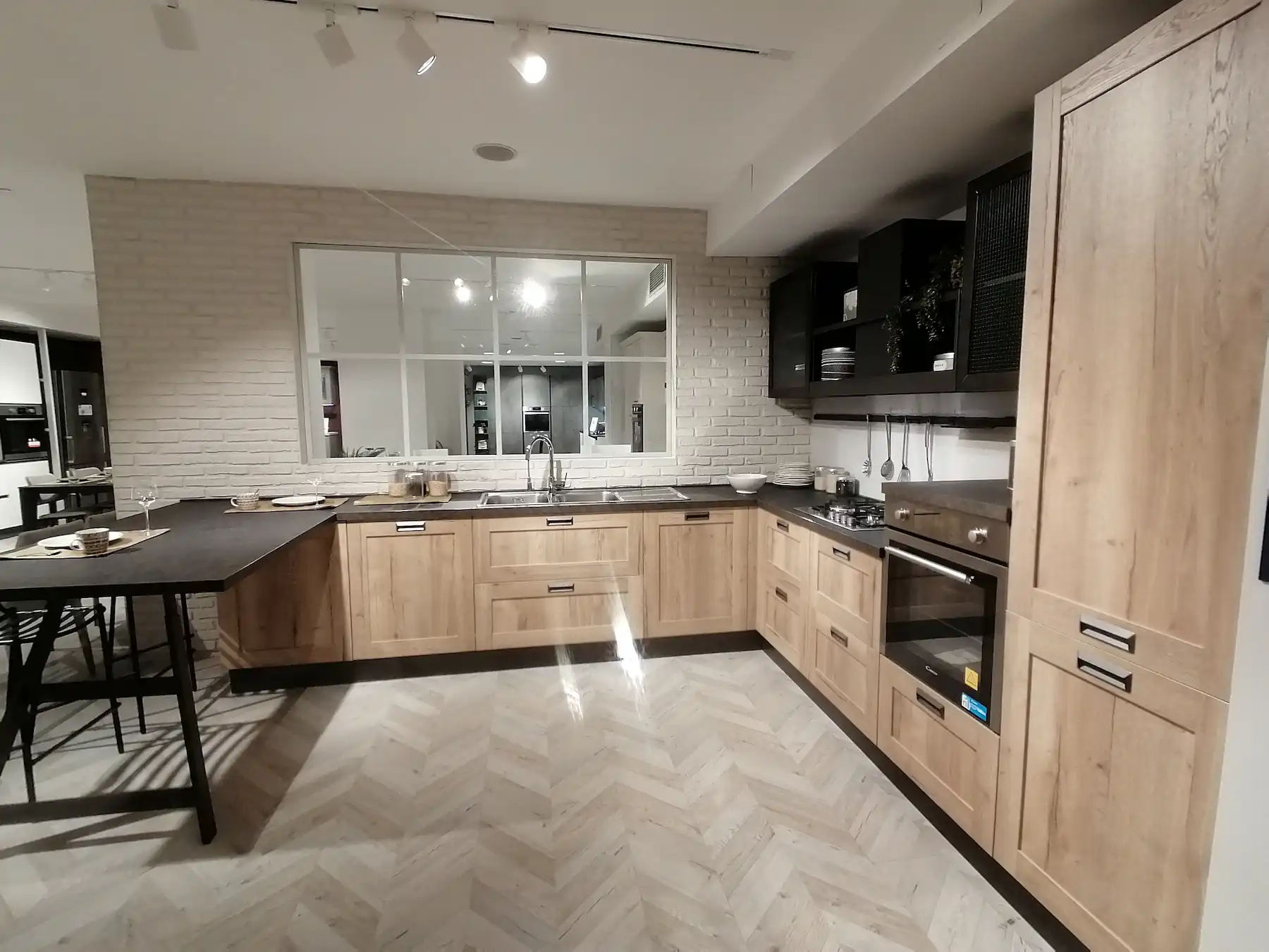 Kyra-Rovere-Naturale-Vintage