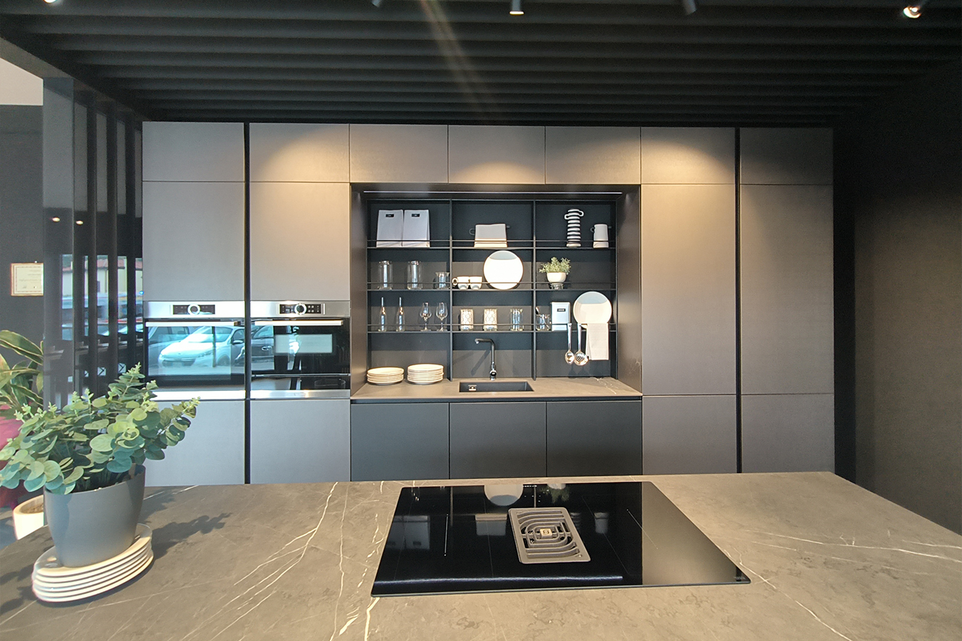 Cucina Oltre con gola prezzo outlet | Cucine Lube Outlet | Creo Kitchens | Pronta Consegna