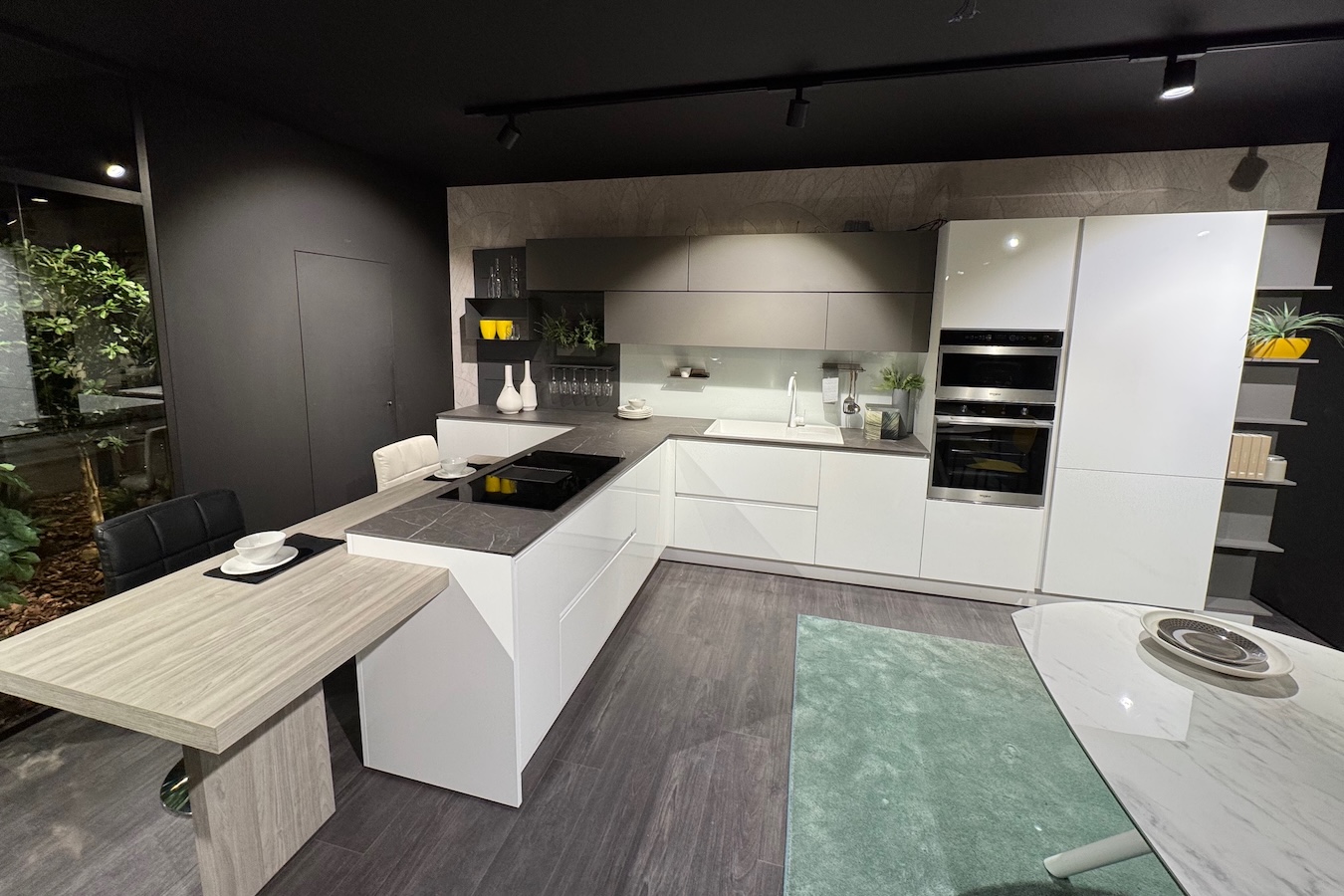 Cucina Immagina Lux bianca prezzo outlet | Cucine Lube Outlet | Creo Kitchens | Pronta Consegna