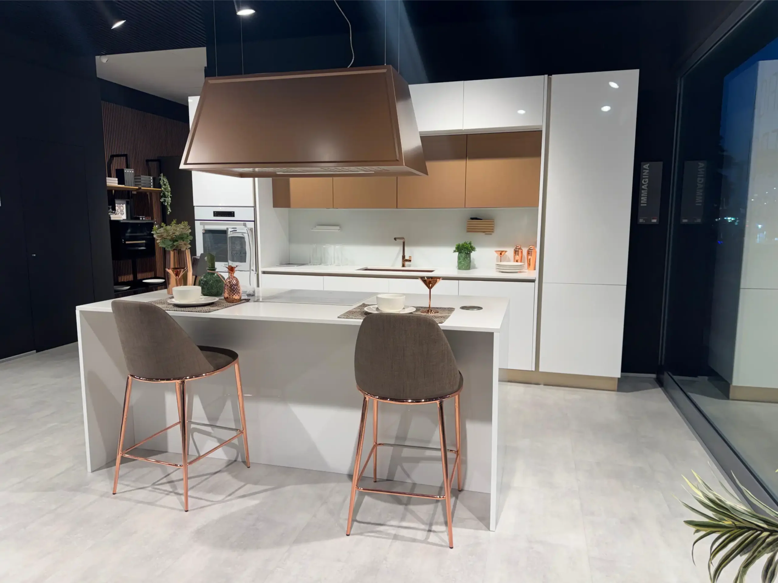 Cucina Immagina laccata prezzo outlet | Cucine Lube Outlet | Creo Kitchens | Pronta Consegna
